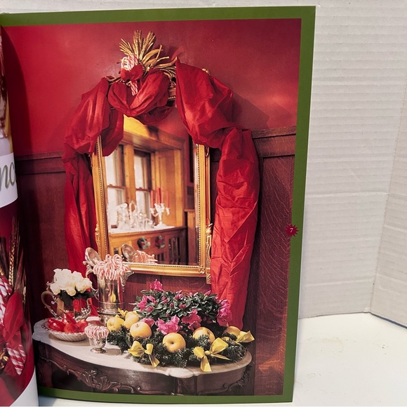 Better Homes and Garden: Holiday Inspirations HARDCOVER book - Picture 5 of 15